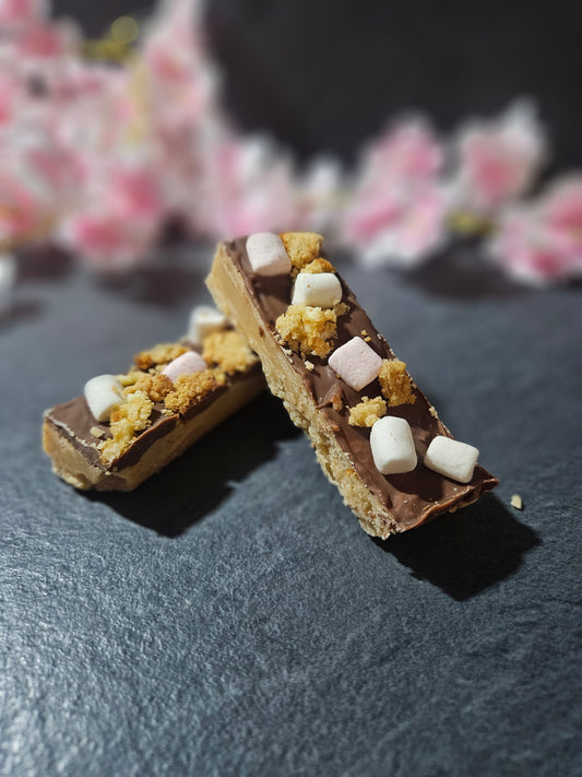 2 large milk chocolate and fudge rocky road bars